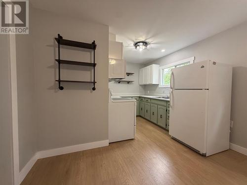 5 Burnt Berry Farm Road, Springdale, NL - Indoor Photo Showing Kitchen