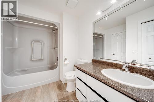 3857 Socrates Court, Windsor, ON - Indoor Photo Showing Bathroom