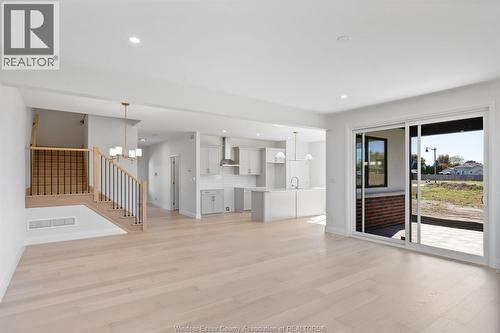 109 Erie Isle Court, Amherstburg, ON - Indoor
