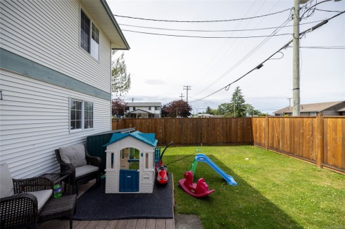 #1-2553 Kingcome Pl, Port Mcneill, BC - Outdoor