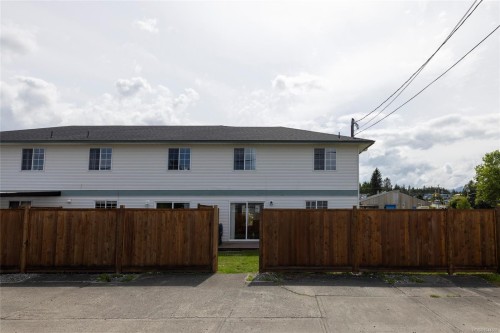 #1-2553 Kingcome Pl, Port Mcneill, BC - Outdoor