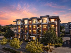 #307-7162 West Saanich Rd Central Saanich, BC V8M 1P6