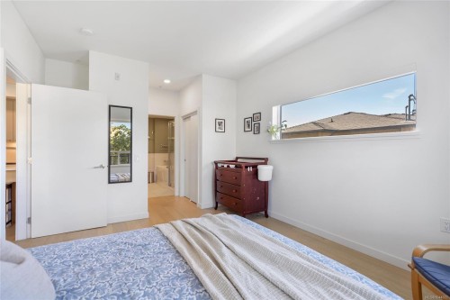 #307-7162 West Saanich Rd, Central Saanich, BC - Indoor Photo Showing Bedroom