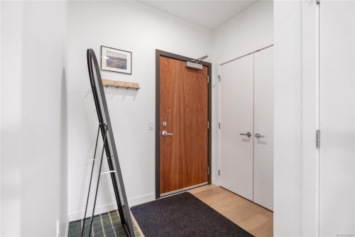 #307-7162 West Saanich Rd, Central Saanich, BC - Indoor Photo Showing Other Room