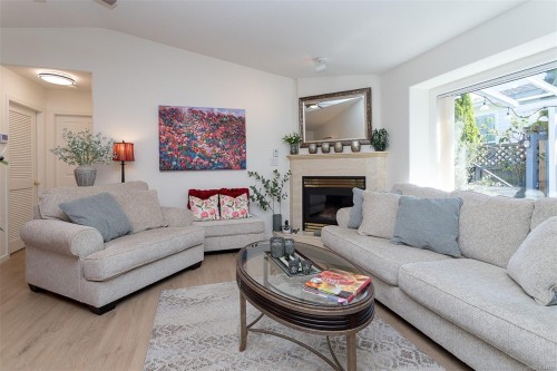 20 Eagle Lane, View Royal, BC 