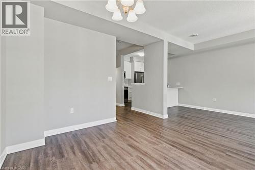 13 Aqua Lane, Hamilton, ON - Indoor Photo Showing Other Room