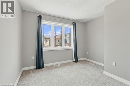 13 Aqua Lane, Hamilton, ON - Indoor Photo Showing Other Room