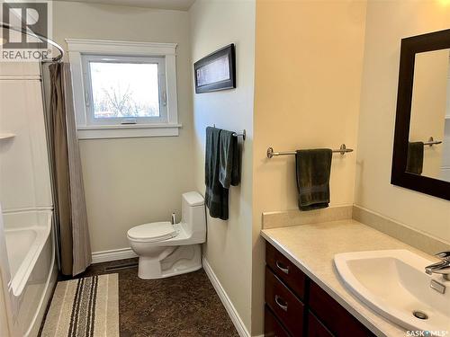 Cadrain Acres, Swift Current Rm No. 137, SK - Indoor Photo Showing Bathroom