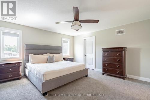 4 Cheslock Crescent, Oro-Medonte, ON - Indoor Photo Showing Bedroom