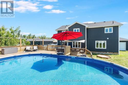 4 Cheslock Crescent, Oro-Medonte, ON - Outdoor With Above Ground Pool With Backyard