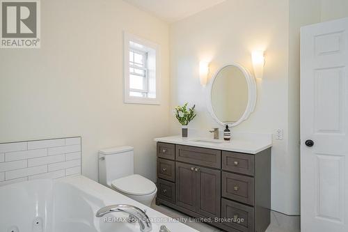 36 Saint Marie Street, Collingwood, ON - Indoor Photo Showing Bathroom