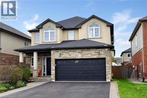 74 LAMPMAN Drive  Grimsby, ON L3M 0E7