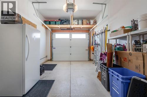 60 Manning Drive, Chatham, ON - Indoor Photo Showing Garage
