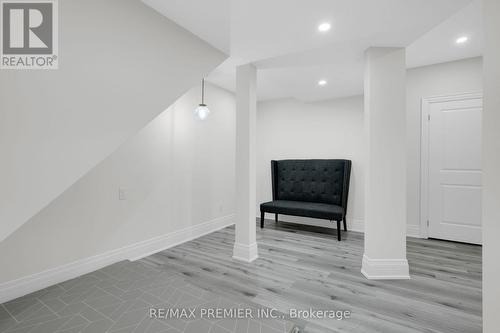 15 Peter Glass Road, King, ON - Indoor Photo Showing Other Room