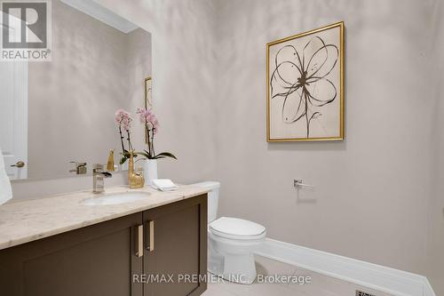 15 Peter Glass Road, King, ON - Indoor Photo Showing Bathroom