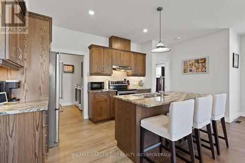 54 Borden Trail, Welland (Prince Charles), ON - Indoor Photo Showing Kitchen With Double Sink
