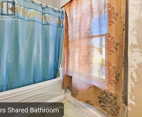 561 Gould Street, South Bruce Peninsula, ON - Indoor Photo Showing Bathroom