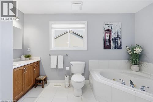 33 Jane Street, Smithville, ON - Indoor Photo Showing Bathroom