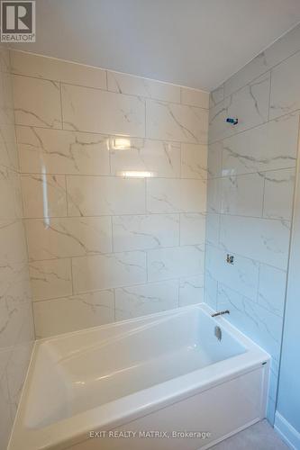 14 Glenco Road, South Stormont, ON - Indoor Photo Showing Bathroom