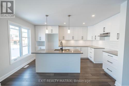 14 Glenco Road, South Stormont, ON - Indoor Photo Showing Kitchen With Upgraded Kitchen