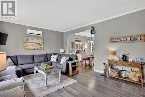 2 Ingrids Lane, Roaches Line, NL - Indoor Photo Showing Living Room