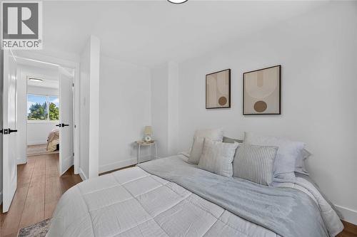 307 Somerset Crescent, Sarnia, ON - Indoor Photo Showing Bedroom