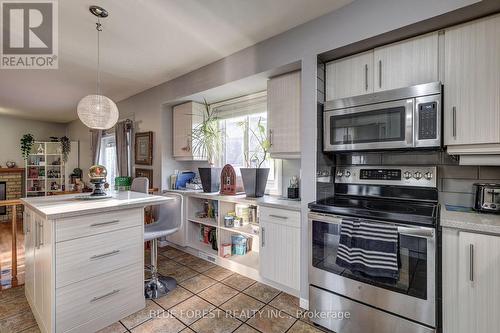 5 Bonaparte Lane, London East (East I), ON - Indoor Photo Showing Kitchen