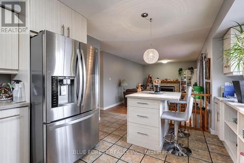 5 Bonaparte Lane, London East (East I), ON - Indoor