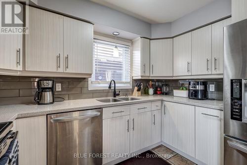 5 Bonaparte Lane, London East (East I), ON - Indoor Photo Showing Kitchen With Double Sink