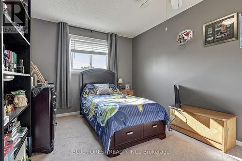 5 Bonaparte Lane, London East (East I), ON - Indoor Photo Showing Bedroom