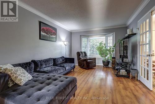 5 Bonaparte Lane, London East (East I), ON - Indoor Photo Showing Living Room