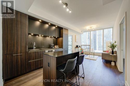 1605 - 15 Mercer Street, Toronto, ON - Indoor Photo Showing Kitchen With Upgraded Kitchen
