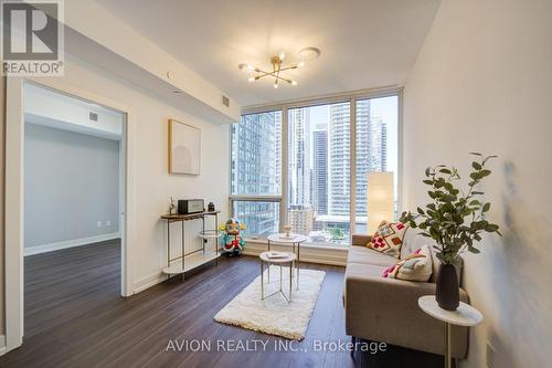 1605 - 15 Mercer Street, Toronto, ON - Indoor Photo Showing Living Room