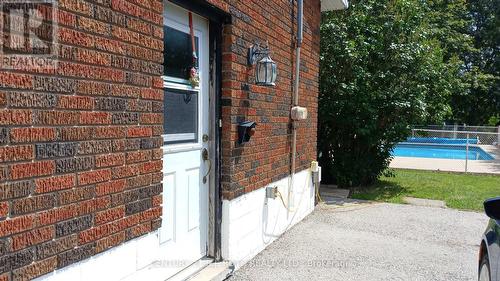 2293 Victoria Street, Innisfil, ON - Outdoor With In Ground Pool