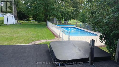 2293 Victoria Street, Innisfil, ON - Outdoor With In Ground Pool