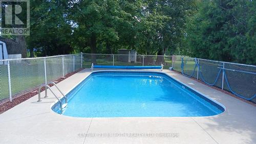 2293 Victoria Street, Innisfil, ON - Outdoor With In Ground Pool With Backyard