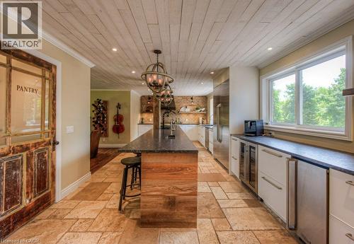 8466 Sideroad 30, Rockwood, ON - Indoor Photo Showing Kitchen