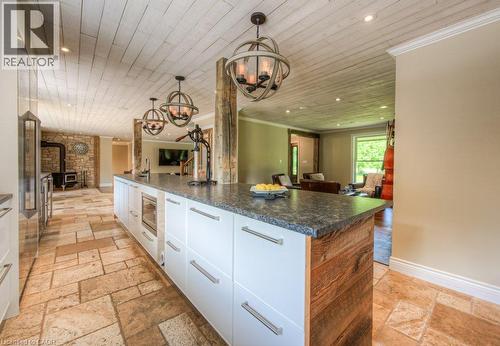 8466 Sideroad 30, Rockwood, ON - Indoor Photo Showing Kitchen
