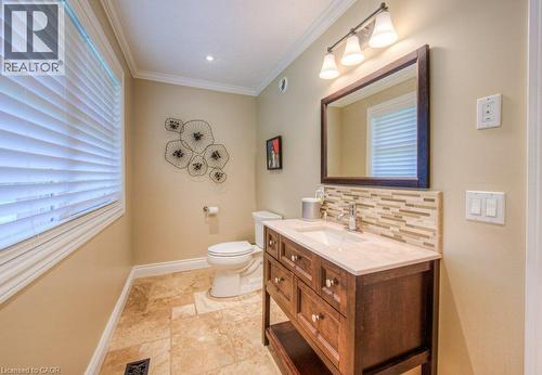 8466 Sideroad 30, Rockwood, ON - Indoor Photo Showing Bathroom