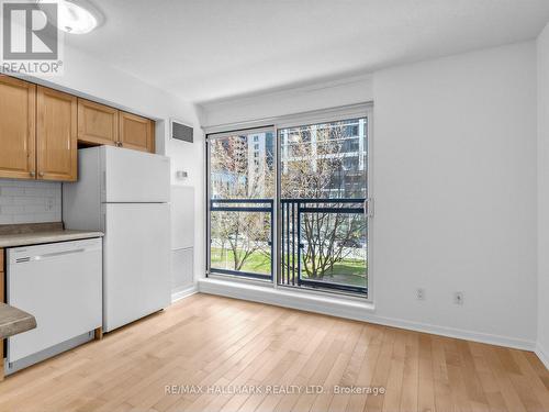 311 - 75 Dalhousie Street, Toronto, ON - Indoor Photo Showing Kitchen