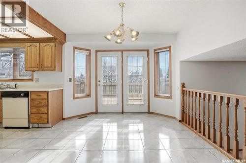 238 S Avenue N, Saskatoon, SK - Indoor