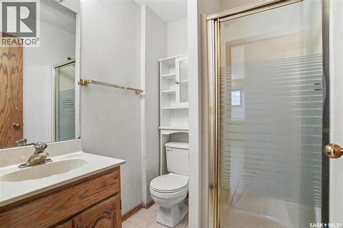 238 S Avenue N, Saskatoon, SK - Indoor Photo Showing Bathroom