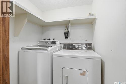 238 S Avenue N, Saskatoon, SK - Indoor Photo Showing Laundry Room