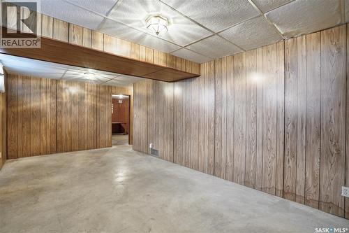 238 S Avenue N, Saskatoon, SK - Indoor