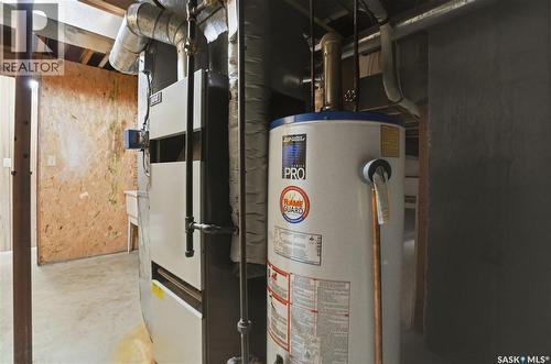 238 S Avenue N, Saskatoon, SK - Indoor Photo Showing Basement