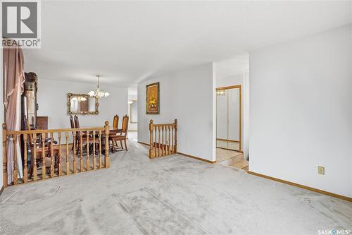 238 S Avenue N, Saskatoon, SK - Indoor