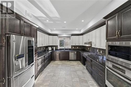 5381 Desmarais, Sudbury, ON - Indoor Photo Showing Kitchen With Upgraded Kitchen