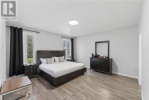 5381 Desmarais, Sudbury, ON - Indoor Photo Showing Bedroom