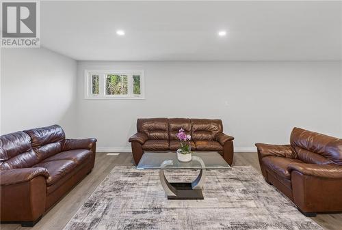 5381 Desmarais, Sudbury, ON - Indoor Photo Showing Living Room