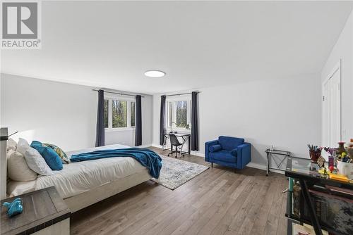 5381 Desmarais, Sudbury, ON - Indoor Photo Showing Bedroom